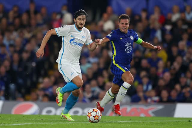 Sardar Azmoun of Zenit St. Petersburg and Cesar Azpilicueta of Chelsea battle for possession (Photo by Catherine Ivill/Getty Images)