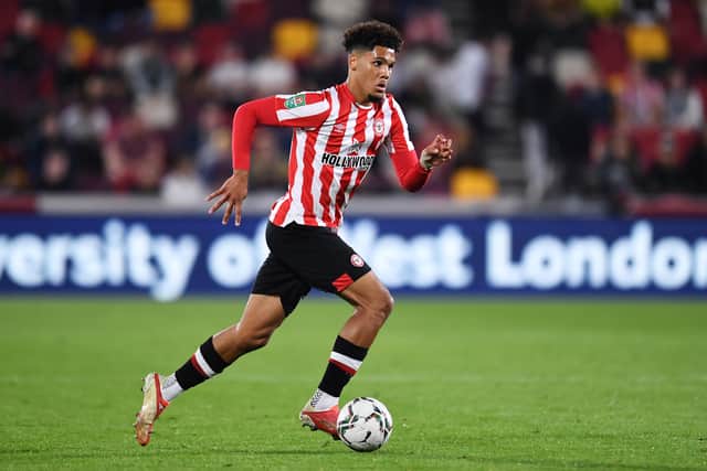  Myles Peart-Harris of Brentford runs with the ball during the Carabao Cup Third Round (Photo by Alex Burstow/Getty Images)