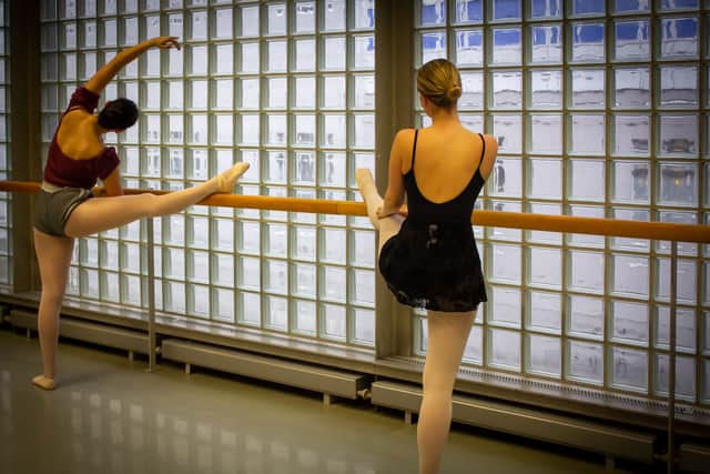 Ariadna Bronte stretch at London Ballet Class. Credit: LBC