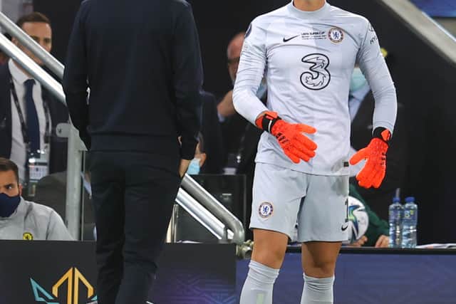Kepa Arrizabalaga of Chelsea prepares to replace teammate Edouard Mendy (Photo by Catherine Ivill/Getty Images)