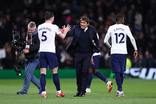 Antonio Conte, Manager of Tottenham Hotspur congratulates Pierre-Emile Hojbjerg (Photo by Ryan Pierse/Getty Images)