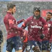 Michail Antonio and Declan Rice of West Ham United warm up prior to the Premier League (Photo by Alex Livesey/Getty Images)