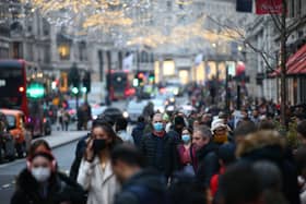 Shoppers on Regent Street (Photo: Getty Images)