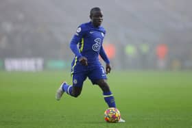  Ngolo Kante of Chelsea runs with the ball during the Premier League match  (Photo by James Gill - Danehouse/Getty Images)