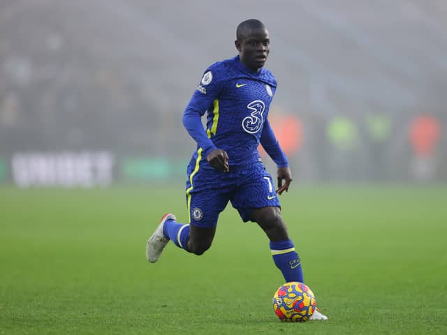  Ngolo Kante of Chelsea runs with the ball during the Premier League match  (Photo by James Gill - Danehouse/Getty Images)