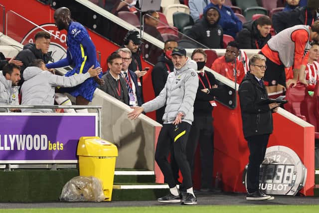 Thomas Tuchel manager of Chelsea reacts as Romelu Lukaku is substituted during the Premier League match (Photo by Marc Atkins/Getty Images)