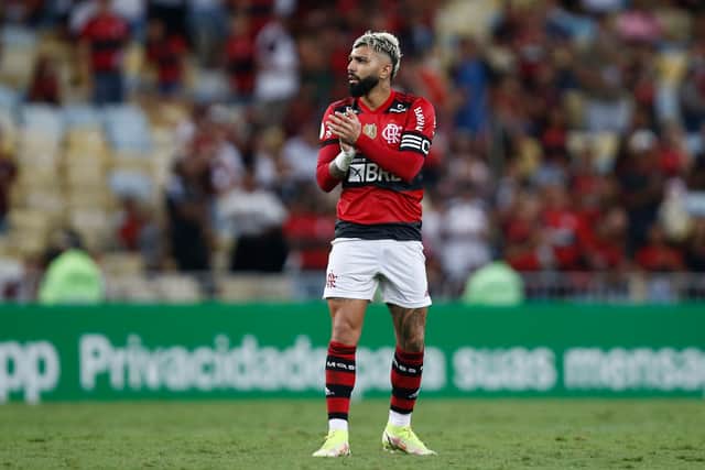 Gabriel Barbosa of Flamengo applauds  to the fans after the match (Photo by Wagner Meier/Getty Images)