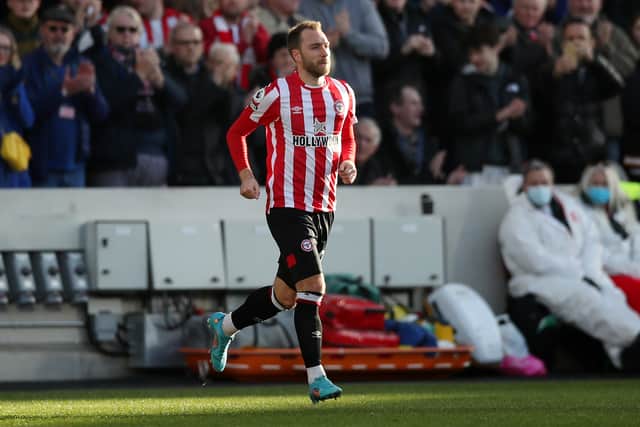 Christian Eriksen of Brentford enters the pitch to make the debut (Photo by Luke Walker/Getty Images)