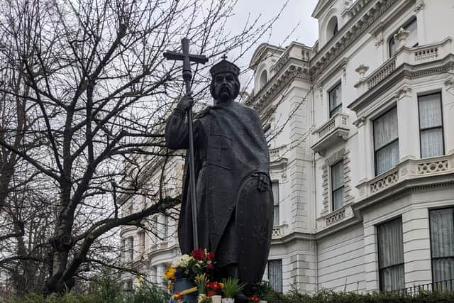 Outside Ukrainian Institute