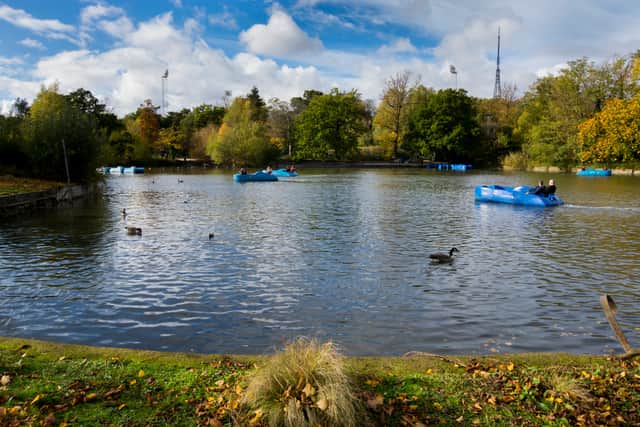 Crystal Palace Park Lake (Charles - Adobe Stock)