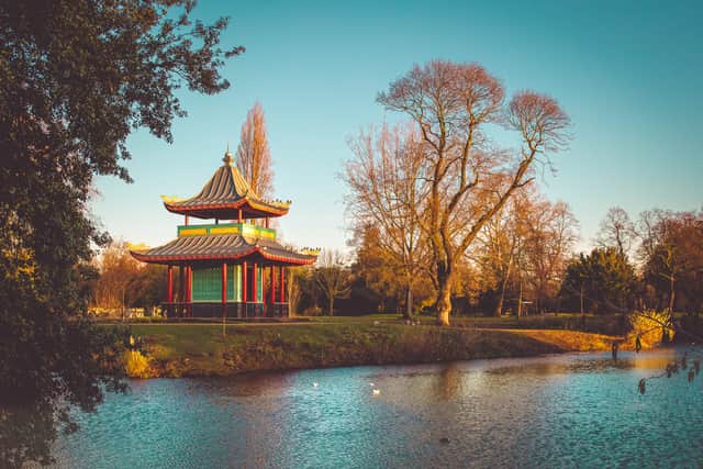 Pagoda in Victoria Park (Shoey_photos - Adobe Stock)