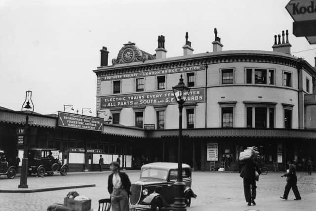 circa 1923:  London Bridge Station is the South Bank terminus of the Southern region. It was built in 1836 for the London and Greenwich railway and partly rebuilt in 1851.  (Photo by Fox Photos/Getty Images)