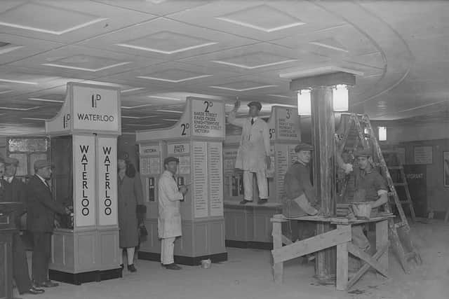 December 1928:  Construction work at the ticketing area of the new Piccadilly tube station.  (Photo by Fox Photos/Getty Images)