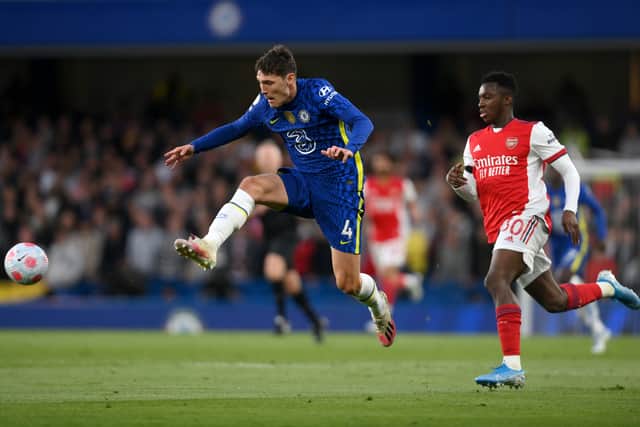  Andreas Christensen of Chelsea is challenged by Eddie Nketiah of Arsenal during the Premier League (Photo by Mike Hewitt/Getty Images)