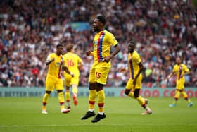  Jeffrey Schlupp of Crystal Palace celebrates scoring their side's first goal during the Premier League (Photo by Marc Atkins/Getty Images)