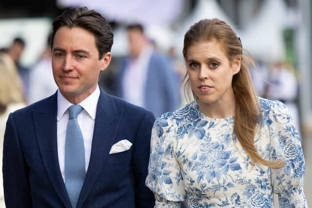 Princess Beatrice of York (R) and her husband, Edoardo Mapelli Mozzi (L) tour the 2022 RHS Chelsea Flower Show on May 23, 2022 in London, England. (Getty)