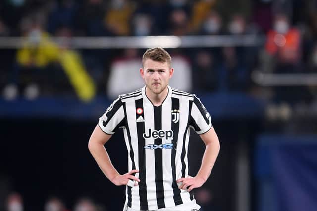 Matthijs de Ligt of Juventus reacts during the UEFA Champions League Round Of Sixteen (Photo by Aitor Alcalde/Getty Images)