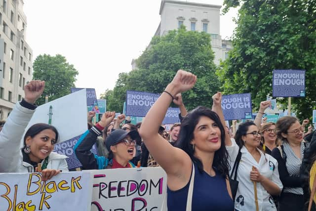 Protestors in the crowd outside Scotland Yard. Photo: LondonWorld