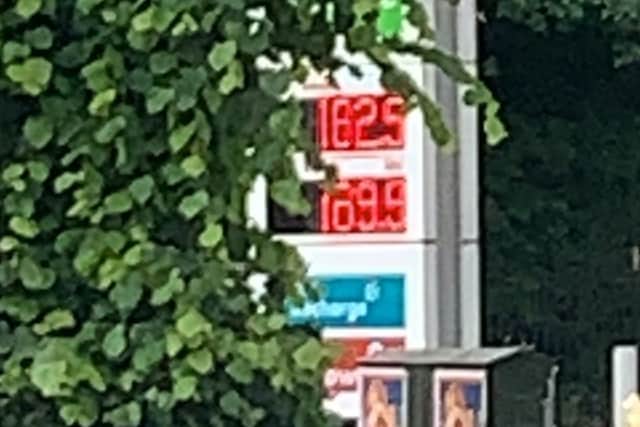 Petrol prices when reporter Claudia Marquis arrived at the Shell in Queenstown Road. Credit: Claudia Marquis