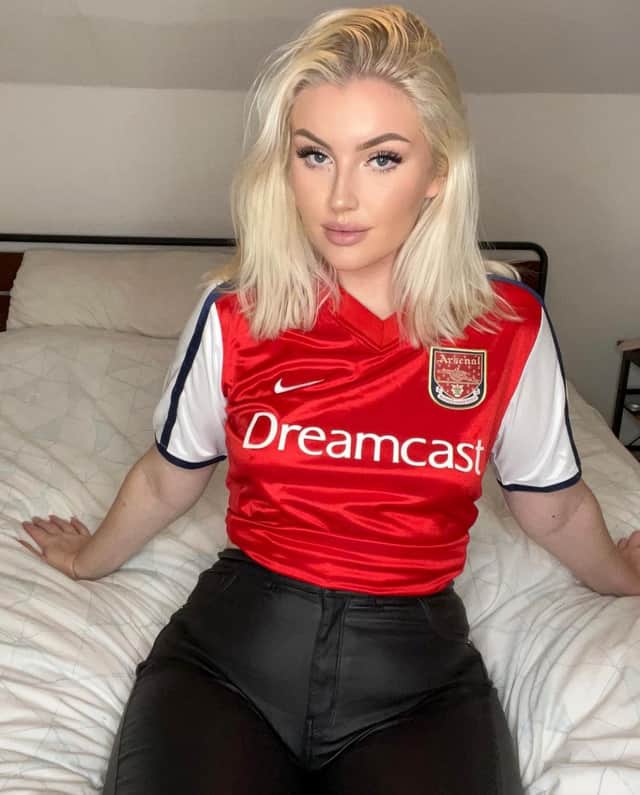 Arsenal fan Elsa Thora quit waitressing and now makes twice her annual salary a month on OnlyFans. Credit: Elsa Thora / SWNS