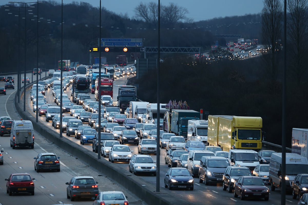 Where are fuel protests near London today? M25 and M4 affected
