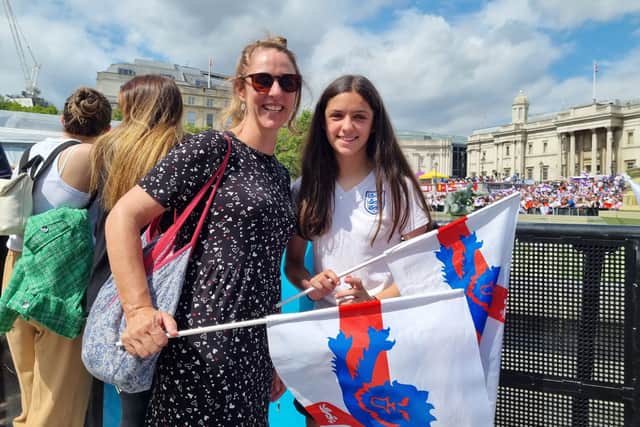 Chelsea youth player Heidi Bekteshi, 12, and mum Rachel, 49, were at the barrier to see the Lionesses lift the trophy aloft. Credit: LW