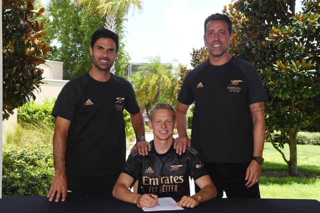 Arsenal Manager Mikel Arteta and (R) Director of Football Edu with new signing Oleksandr Zinchenko  (Photo by Stuart MacFarlane/Arsenal FC via Getty Images)