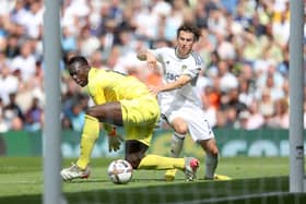  Brenden Aaronson of Leeds United beats Edouard Mendy of Chelsea to score their side’s first goal (Photo by Catherine Ivill/Getty Images)