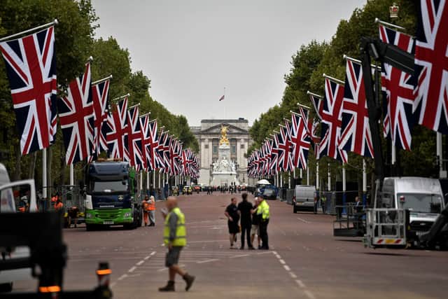 Preparations are made along The Mall, leading to Buckingham Palace. Photo: Getty