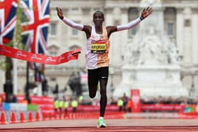 Eliud Kipchoge set the London Marathon race record in 2019