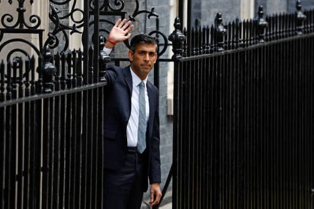 Rishi Sunak assumes role as PM as he enters Downing Street (Pic:Getty)