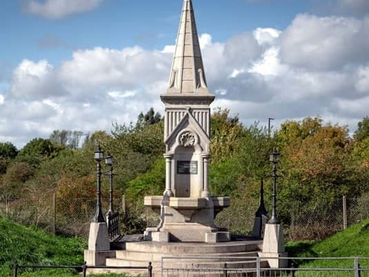 Brentford Fountain in Hounslow  is in need of repairs after it has suffered from anti-social behaviour, fly-tipping and littering in recent years, according to Historic England.