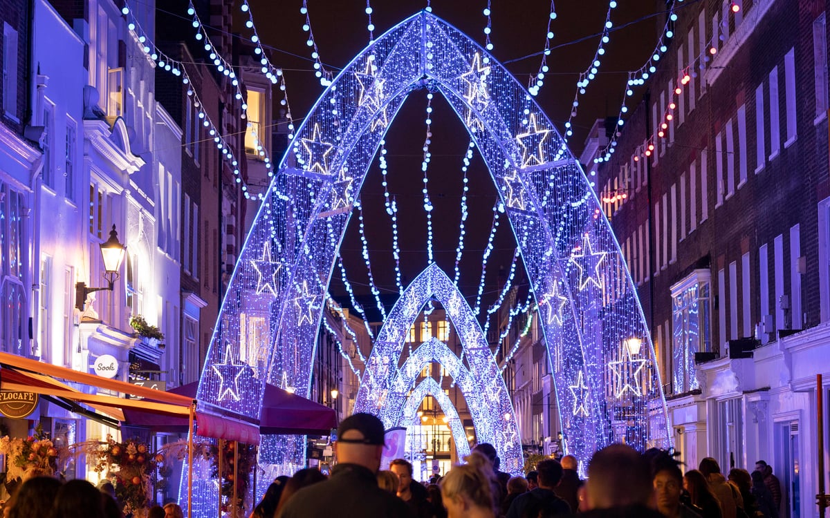 boeren Trolley Tweede leerjaar Bond Street and Mayfair Christmas lights switch on 2022 | LondonWorld