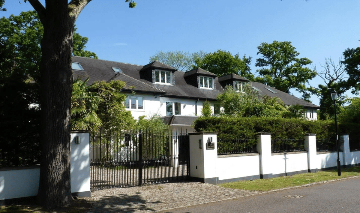 Dream seven bedroom property for sale in London 17 Dream seven bedroom property for sale in London