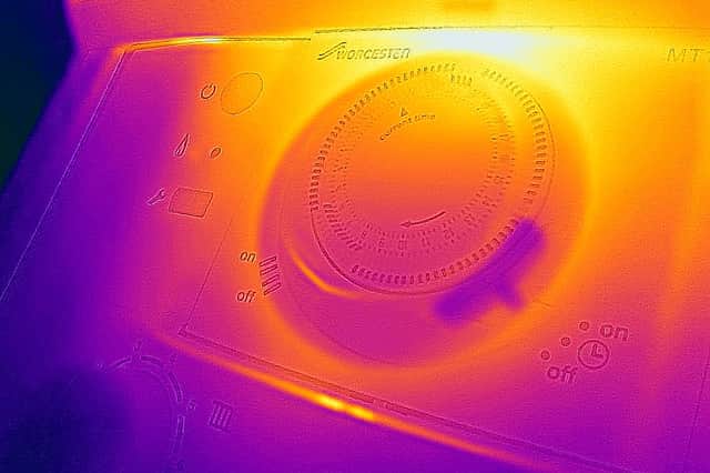 An image of the timer dial of a domestic combi boiler, made with a thermal camera. Photo: Getty