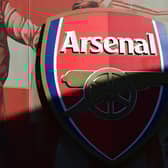 Here’s a list of some of Arsenal’s richest famous fans. 