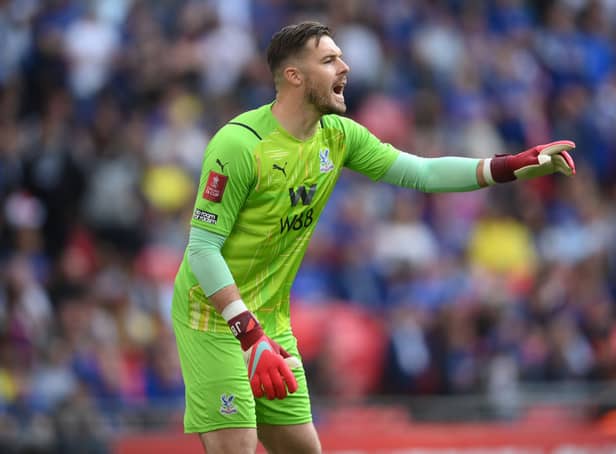  Jack Butland of Crystal Palace shouts instructions during The FA Cup Semi-Final match between Chelsea and Crystal Palace  (Photo by Mike Hewitt/Getty Images)