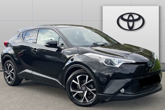 Police are looking for a black Toyota C-HR, similar to this