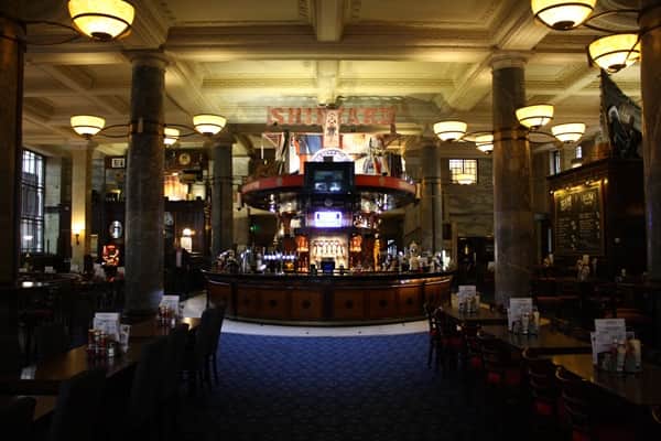 The Crosse Keys in Bank