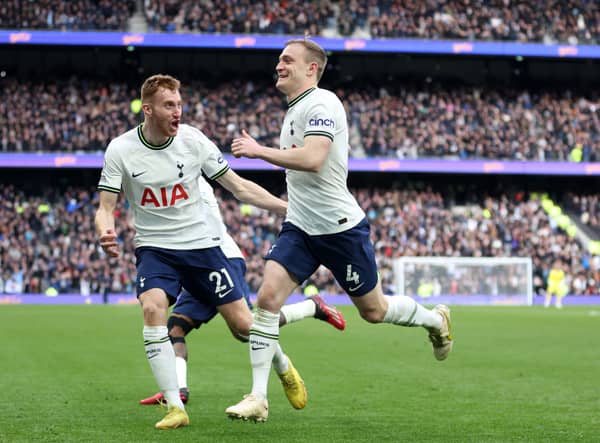 Oliver Skipp of Tottenham Hotspur celebrates with teammate Dejan Kulusevski after scoring against Chelsea. (Picture:  Catherine Ivill/Getty Images)