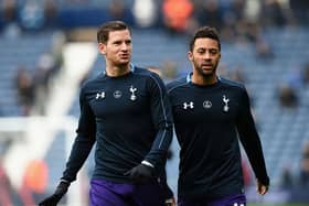  Jan Vertonghen (L) and Mousa Dembele (R) of Tottenham Hotspur warm up prior to the Barclays Premier League match (Photo by Michael Regan/Getty Images)