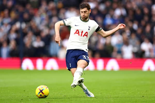  Ben Davies of Tottenham Hotspur runs with the ball during the Premier League match (Photo by Clive Rose/Getty Images)