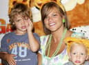 Jade Goody and her sons Bobby Jack (L) and Freddie arrive at the UK Gala Screening of "Garfield 2: A Tail Of Two Kitties" at Vue West End, Leicester Square on July 16, 2006 in London, England.  (Photo by Claire Greenway/Getty Images)