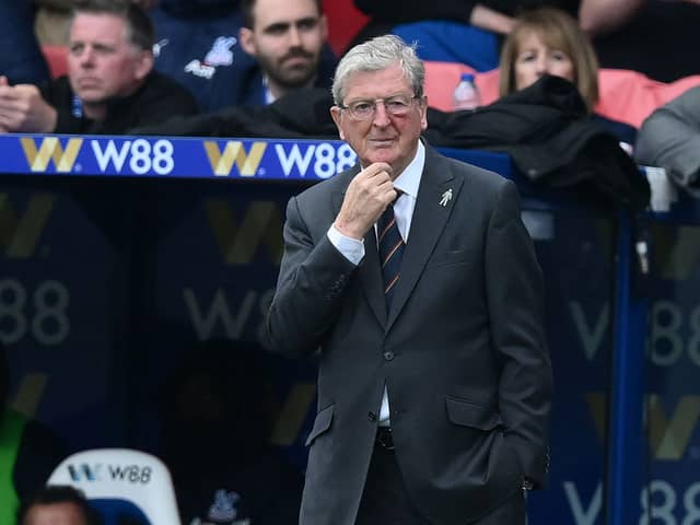 Watford’s English head coach Roy Hodgson looks on during the English Premier League football match (Photo by DANIEL LEAL/AFP via Getty Images)