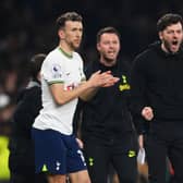 Ryan Mason, Interim Manager of Tottenham Hotspur, celebrates after Son Heung-Min (Photo by Shaun Botterill/Getty Images)