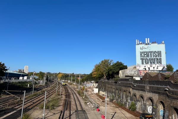 The rail tracks running through Kentish Town. (Photo by André Langlois)