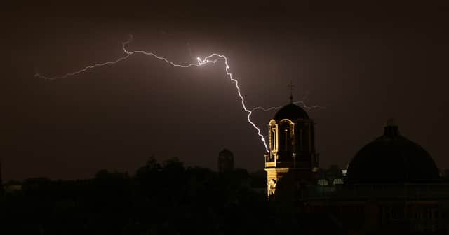 Thunderstorms are set to strike London tonight.