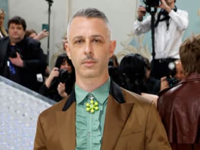 Jeremy Strong will star in An Enemy of the People on Broadway next year
