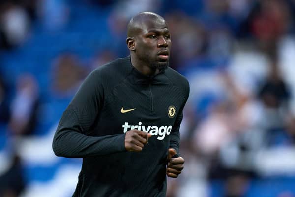 Kalidou Koulibaly of Chelsea FC warms up prior to the UEFA Champions League quarterfinal first leg match (Photo by Angel Martinez/Getty Images)