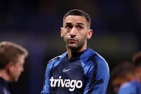 Hakim Ziyech of Chelsea looks on as they warm up prior to the Premier League match between . (Photo by Ryan Pierse/Getty Images)